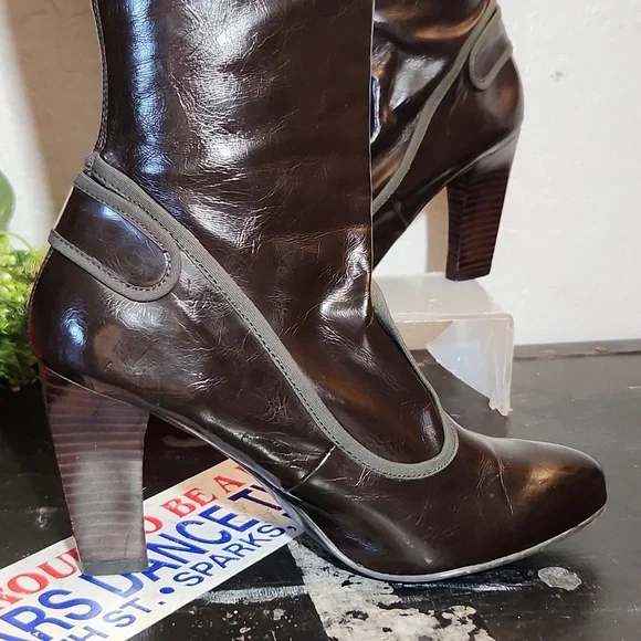 FRANCO SARTO Man Made Thin Patent Pull On Buckle Detail Heelwd Boot 7.5M - Picture 6 of 16